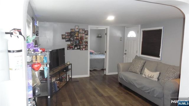 48 Helen Drive, Moonachie, NJ 07074