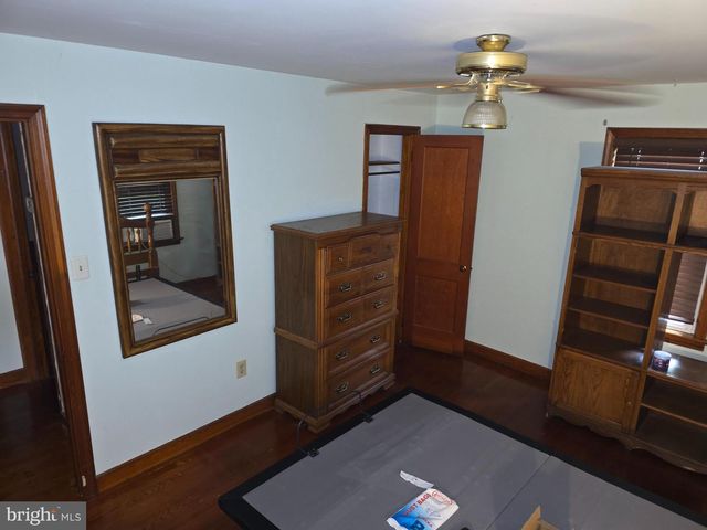 320 HEDRICK AVE, Martinsburg, WV 25405