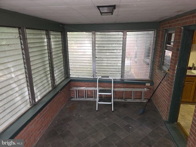 320 HEDRICK AVE, Martinsburg, WV 25405