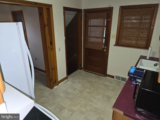 320 HEDRICK AVE, Martinsburg, WV 25405