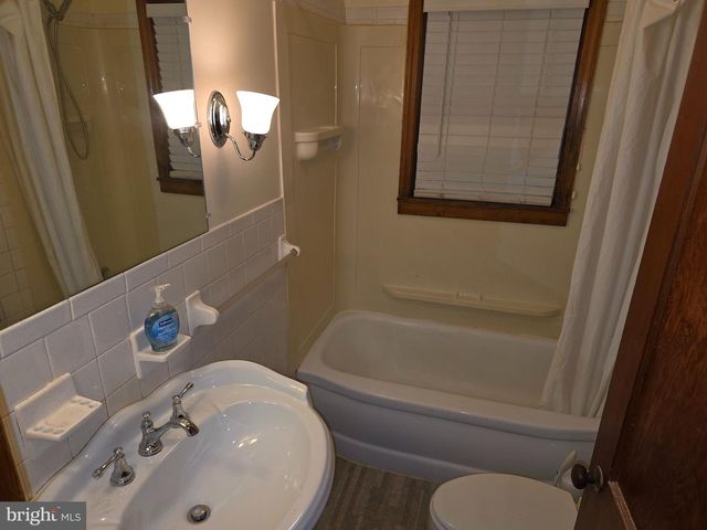 320 HEDRICK AVE, Martinsburg, WV 25405