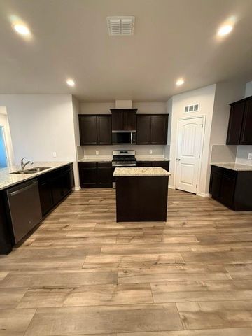 7709 Iron Man Dr, Corpus Christi, TX 78414