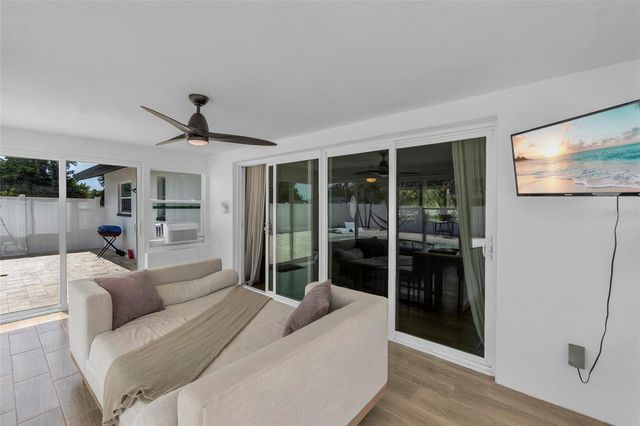 7221 15TH AVENUE DRIVE W, Bradenton, FL 34209