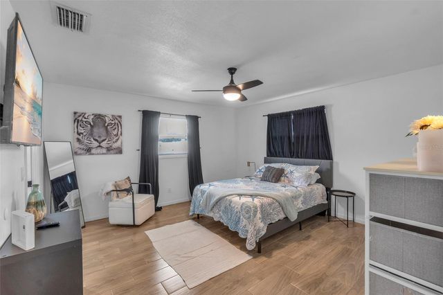 7221 15TH AVENUE DRIVE W, Bradenton, FL 34209
