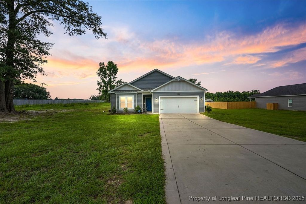 601 Laurel Lake Road, Salemburg, NC 28385