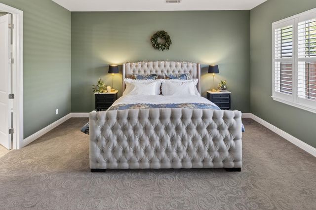 2056 Arlington Dr, Roseville, CA 95747