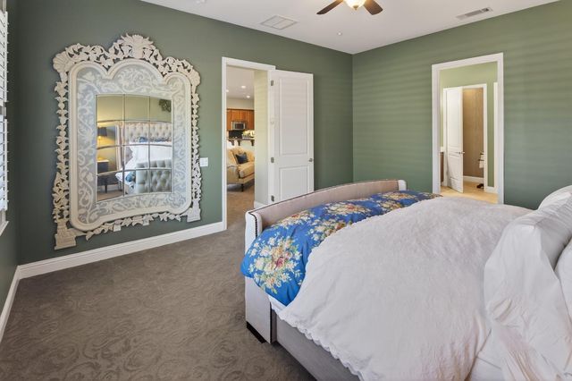 2056 Arlington Dr, Roseville, CA 95747