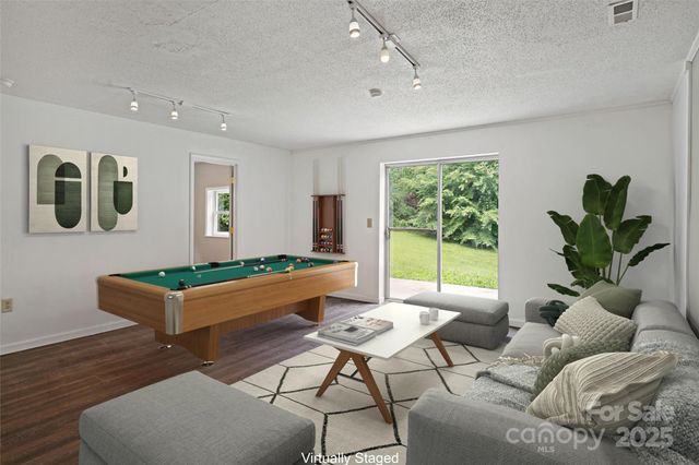 2526 Hankins Road, Marion, NC 28752