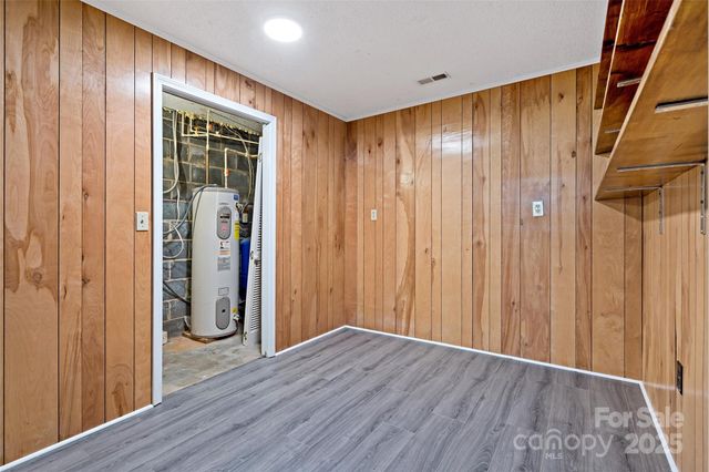 2526 Hankins Road, Marion, NC 28752
