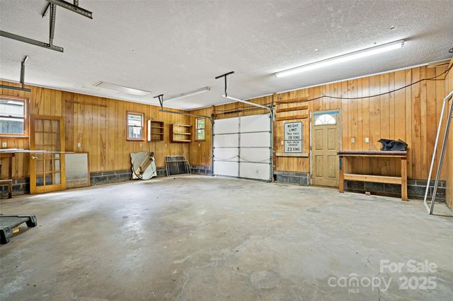 2526 Hankins Road, Marion, NC 28752