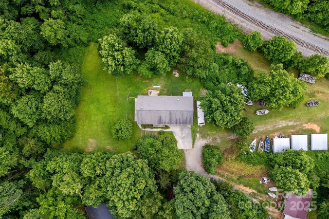 2526 Hankins Road, Marion, NC 28752