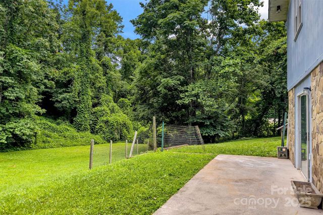 2526 Hankins Road, Marion, NC 28752