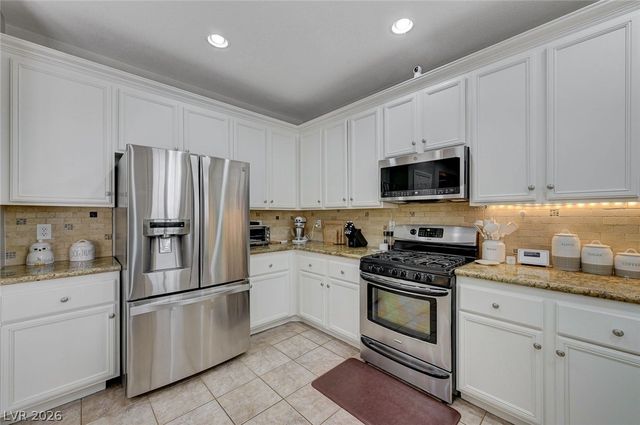 241 Living Springs Place, Henderson, NV 89012