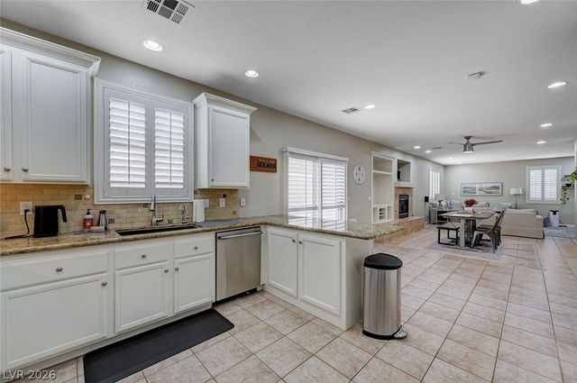 241 Living Springs Place, Henderson, NV 89012