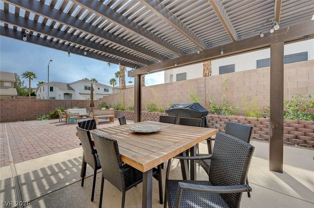 241 Living Springs Place, Henderson, NV 89012