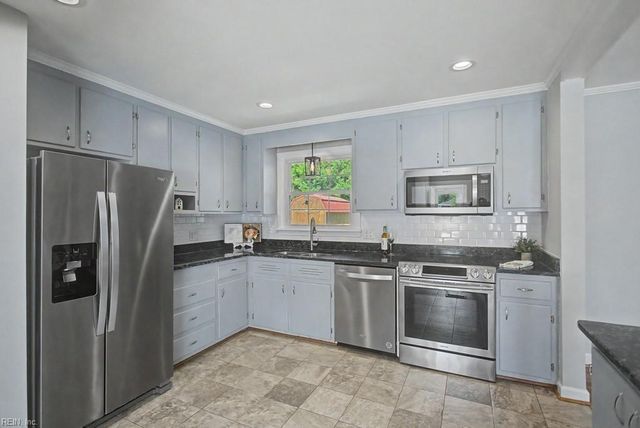 106 Crandol DR, Yorktown, VA 23693