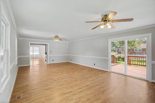 106 Crandol DR, Yorktown, VA 23693