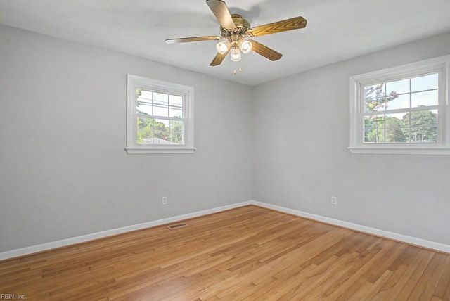 106 Crandol DR, Yorktown, VA 23693