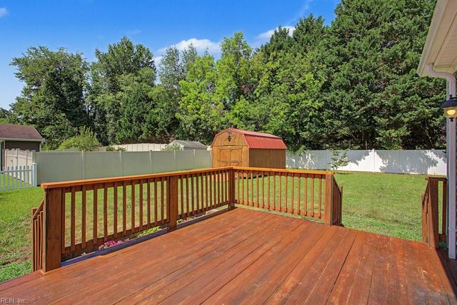 106 Crandol DR, Yorktown, VA 23693