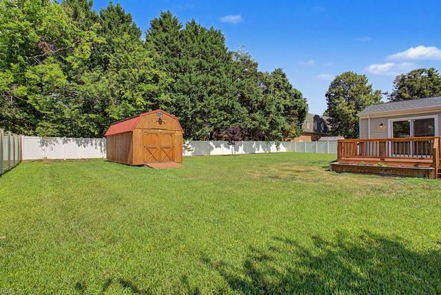 106 Crandol DR, Yorktown, VA 23693
