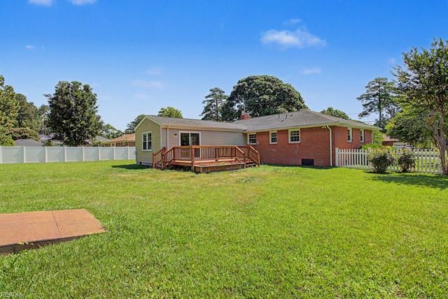 106 Crandol DR, Yorktown, VA 23693