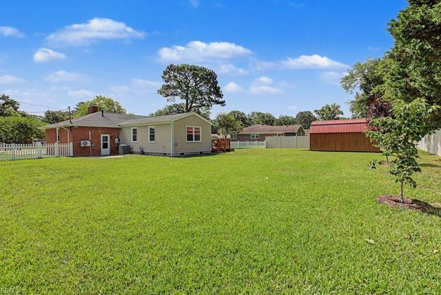 106 Crandol DR, Yorktown, VA 23693