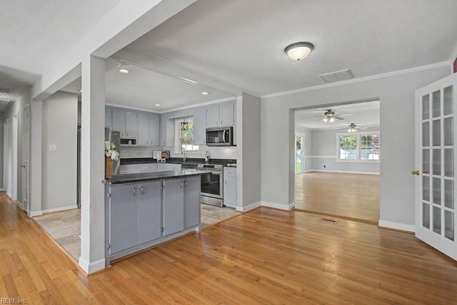 106 Crandol DR, Yorktown, VA 23693