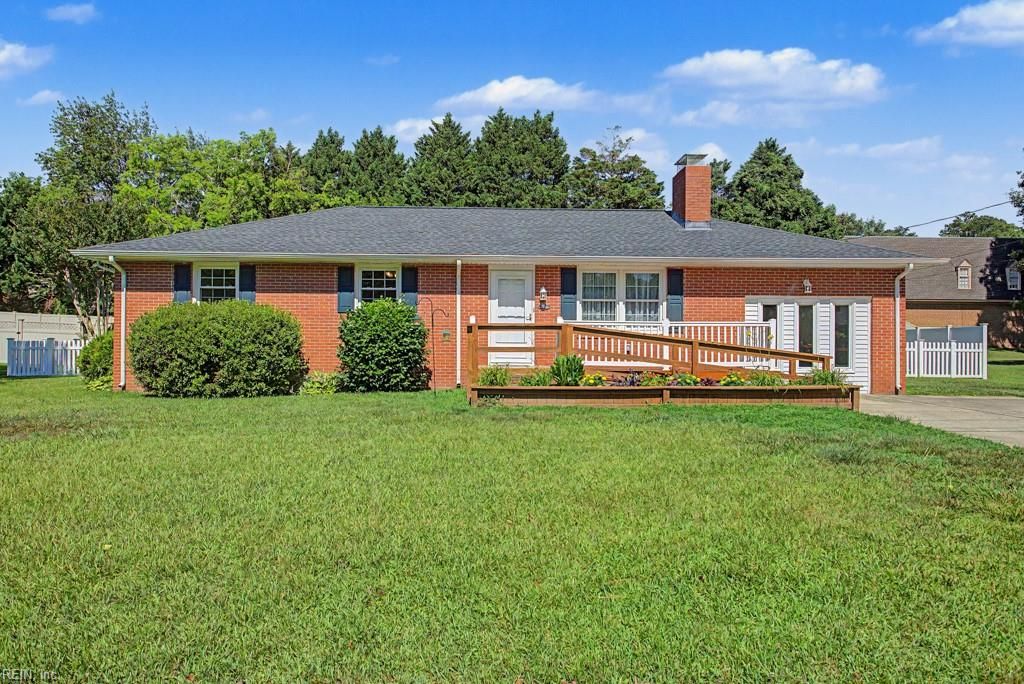 106 Crandol DR, Yorktown, VA 23693