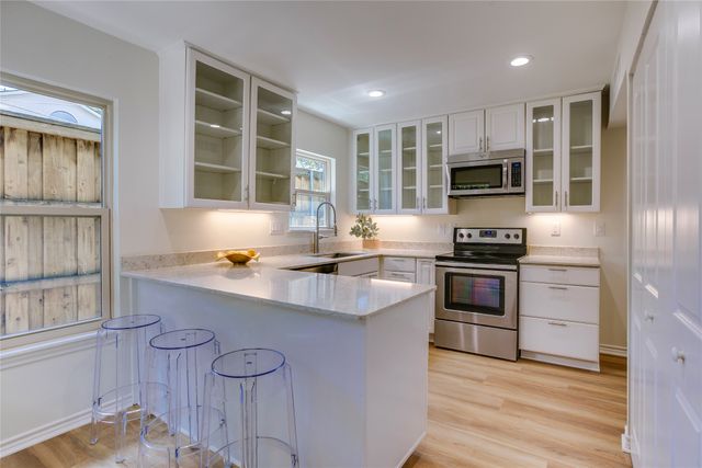 3307 San Jacinto Street, Dallas, TX 75204