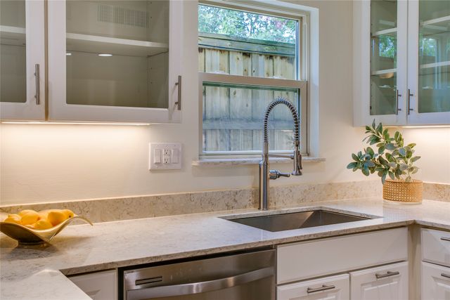 3307 San Jacinto Street, Dallas, TX 75204