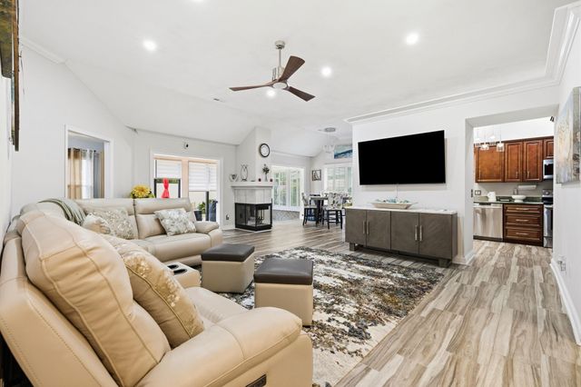 950 Cayman Ct., Myrtle Beach, SC 29577