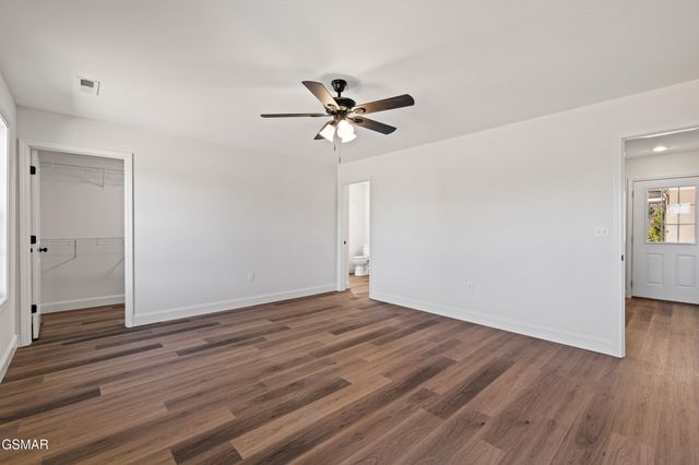 281 Cross Over Rd Road, Sevierville, TN 37876