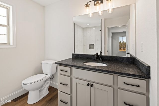 281 Cross Over Rd Road, Sevierville, TN 37876