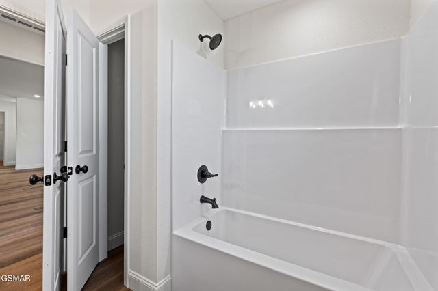 281 Cross Over Rd Road, Sevierville, TN 37876