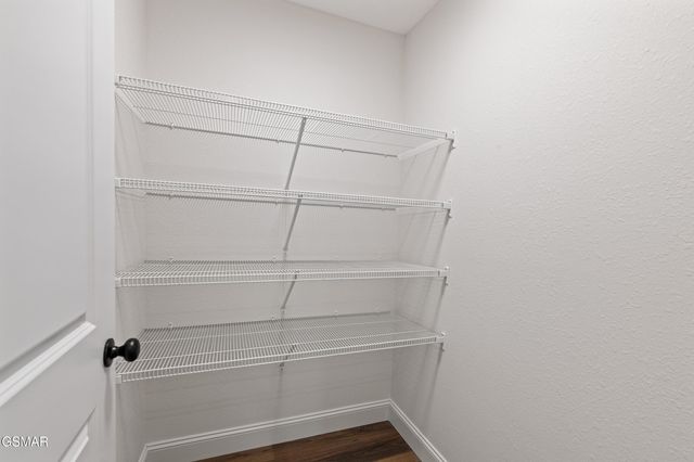 281 Cross Over Rd Road, Sevierville, TN 37876