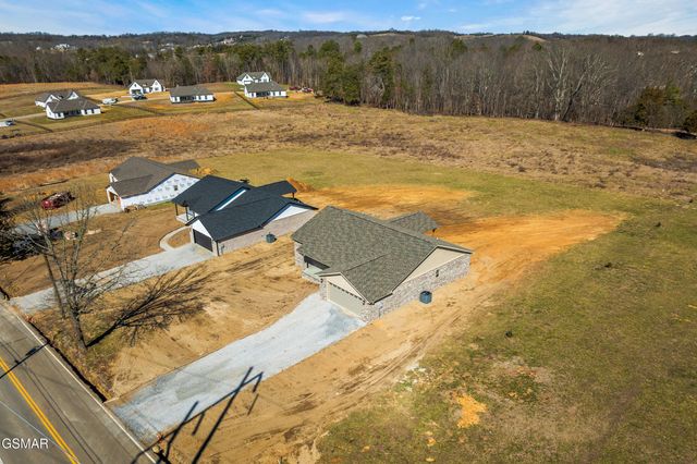 281 Cross Over Rd Road, Sevierville, TN 37876