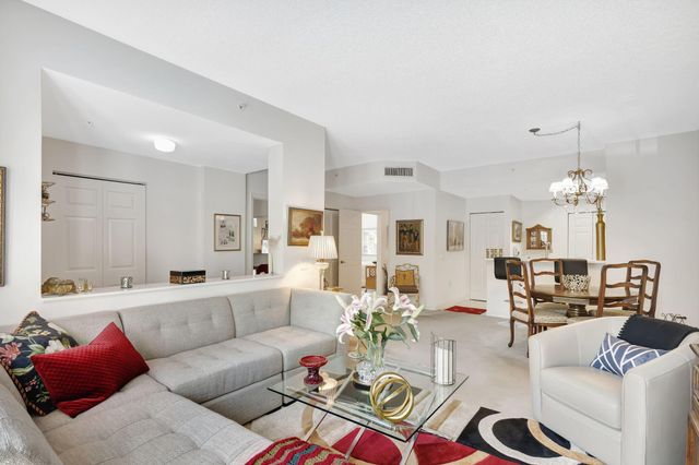 2915 Tuscany Court 102, Palm Beach Gardens, FL 33410