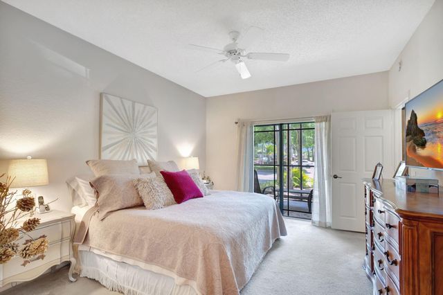 2915 Tuscany Court 102, Palm Beach Gardens, FL 33410