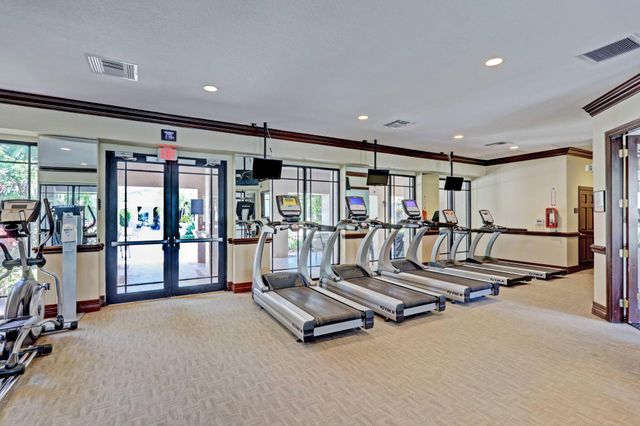 2915 Tuscany Court 102, Palm Beach Gardens, FL 33410