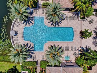 2915 Tuscany Court 102, Palm Beach Gardens, FL 33410