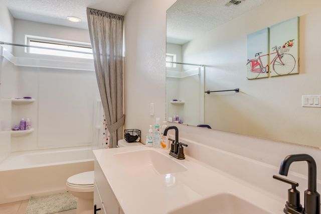 1608 Mammoth Way NW, Albuquerque, NM 87120