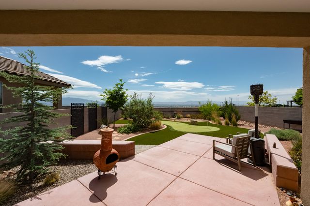 1608 Mammoth Way NW, Albuquerque, NM 87120
