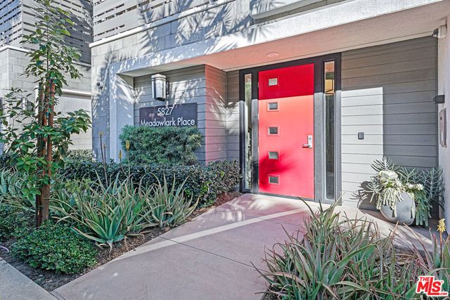 5827 Meadowlark Place 3, Playa Vista, CA 90094
