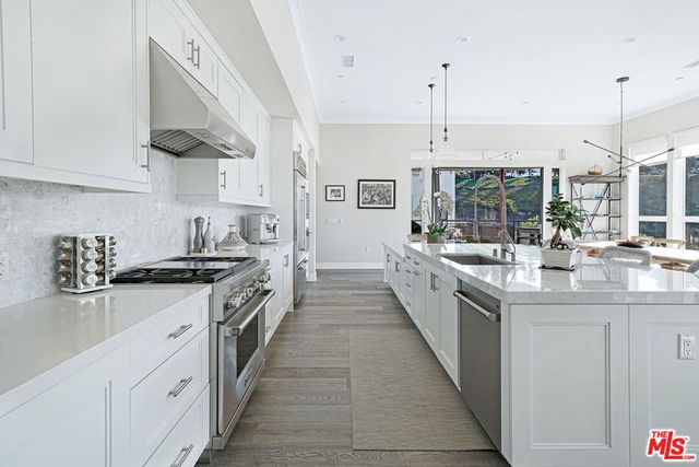 5827 Meadowlark Place 3, Playa Vista, CA 90094