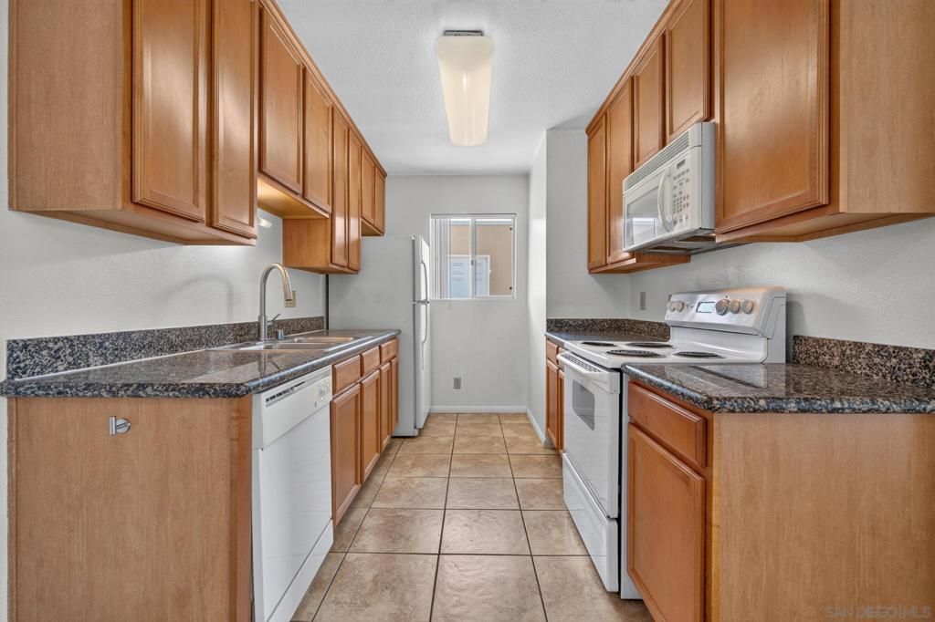 559 E Madison 110, El Cajon, CA 92020 — photo 5