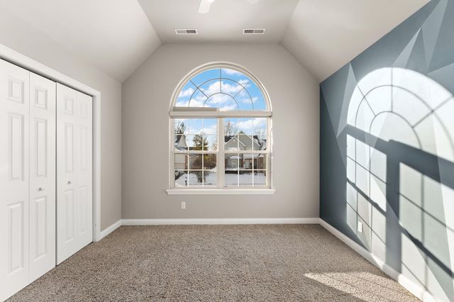 3204 Clairborne Crossing, Valparaiso, IN 46385