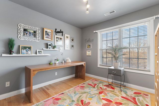 3204 Clairborne Crossing, Valparaiso, IN 46385