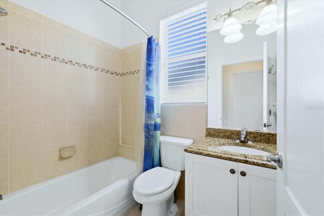 8876 HUNTINGTON POINTE DRIVE, Sarasota, FL 34238