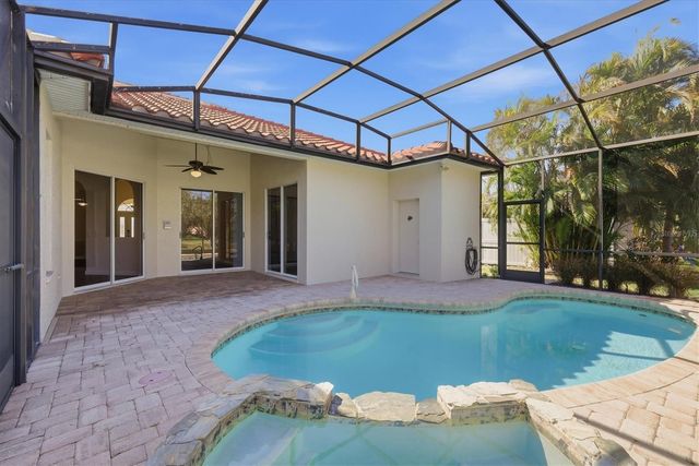 8876 HUNTINGTON POINTE DRIVE, Sarasota, FL 34238