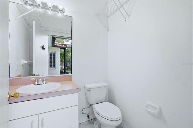 8876 HUNTINGTON POINTE DRIVE, Sarasota, FL 34238